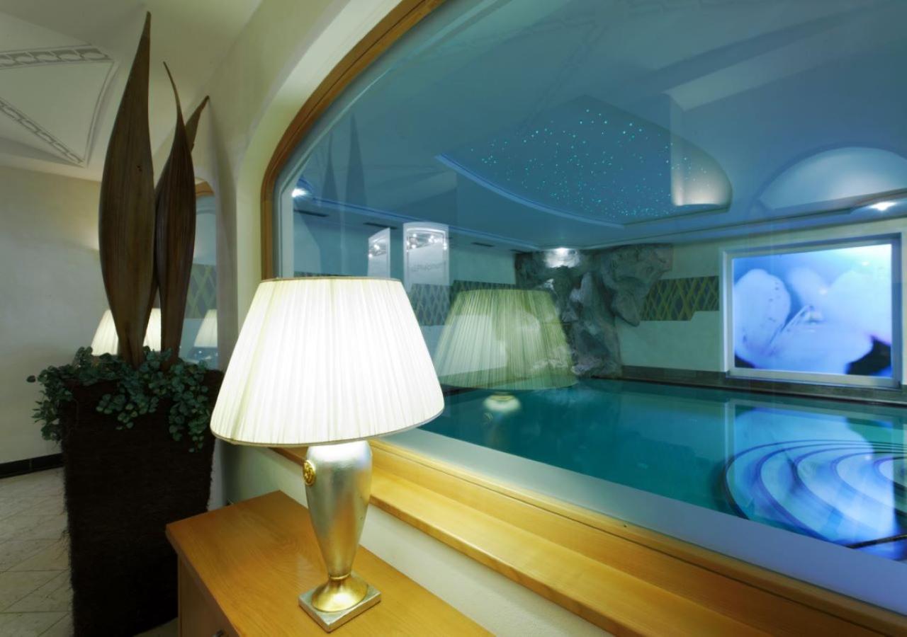 קמפו טורס Residence Hotel Alpinum מראה חיצוני תמונה